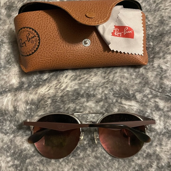 Ray Ban Sunglasses - Picture 4 of 5
